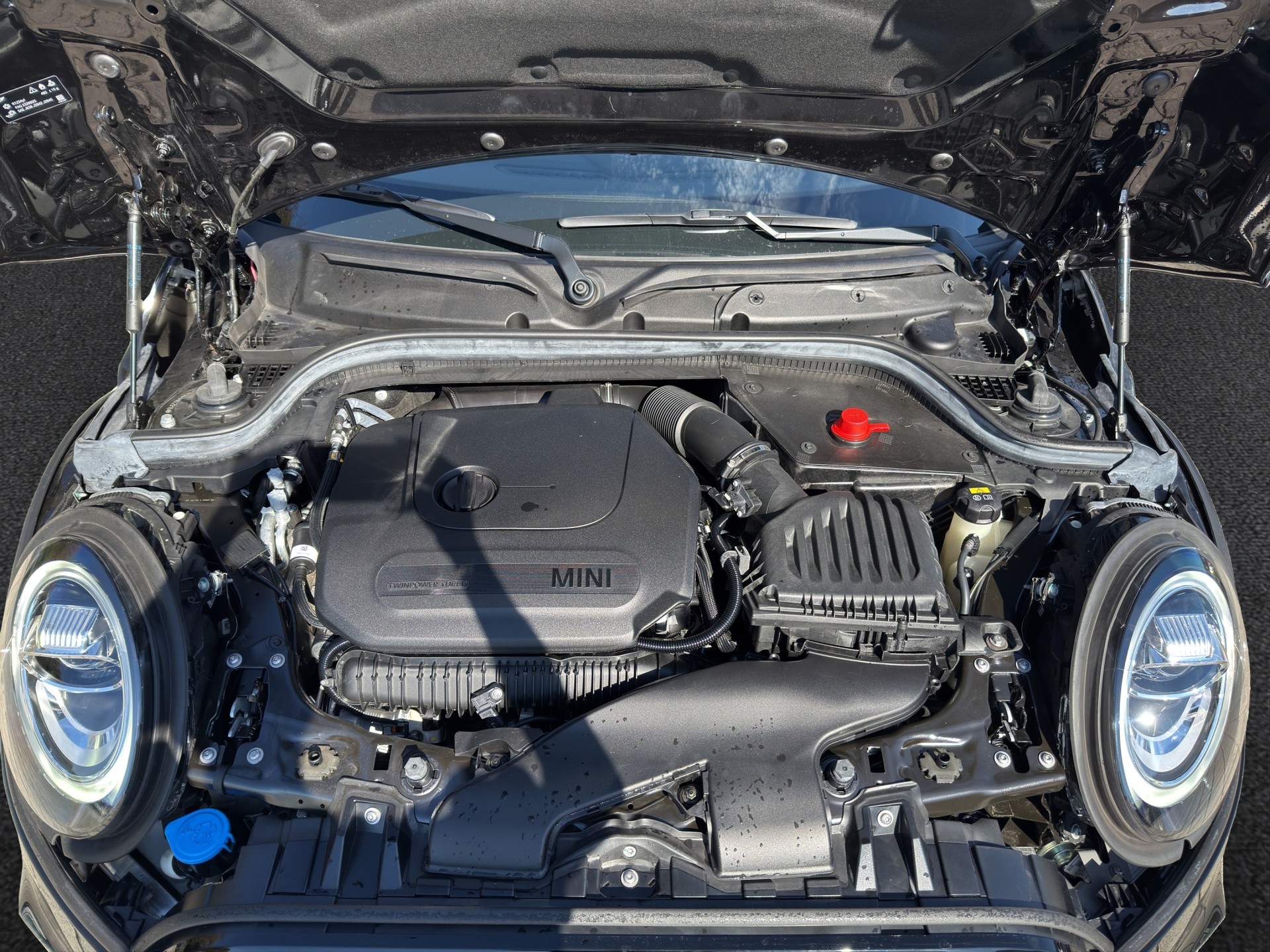 MINI John Cooper Works Cabriolet Steptronic-image-18