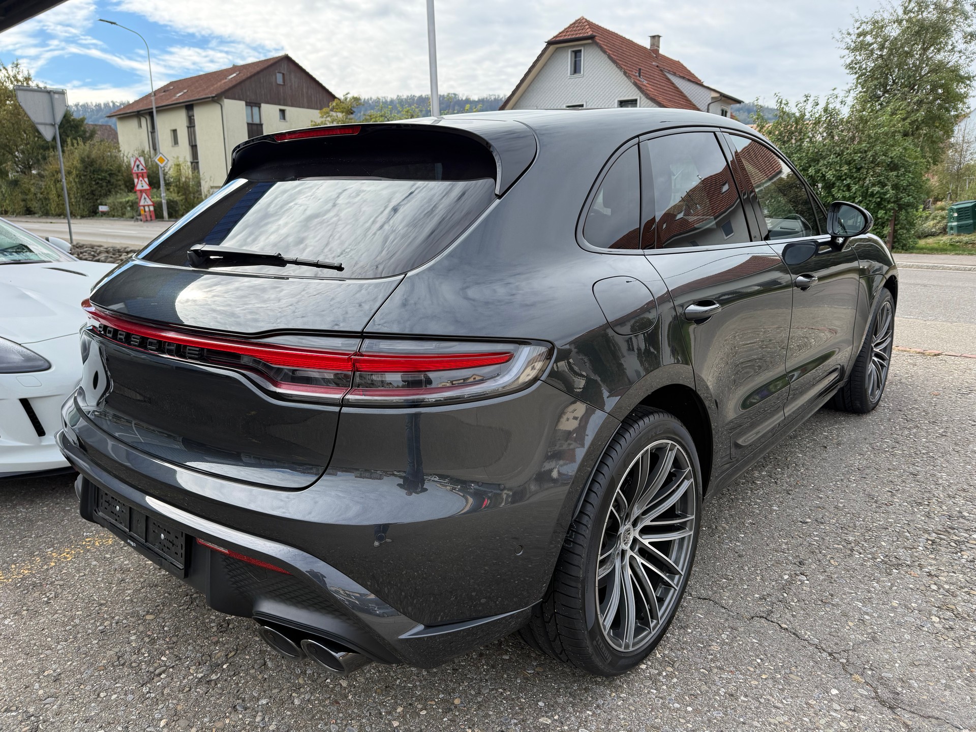 PORSCHE Macan S PDK-image-5