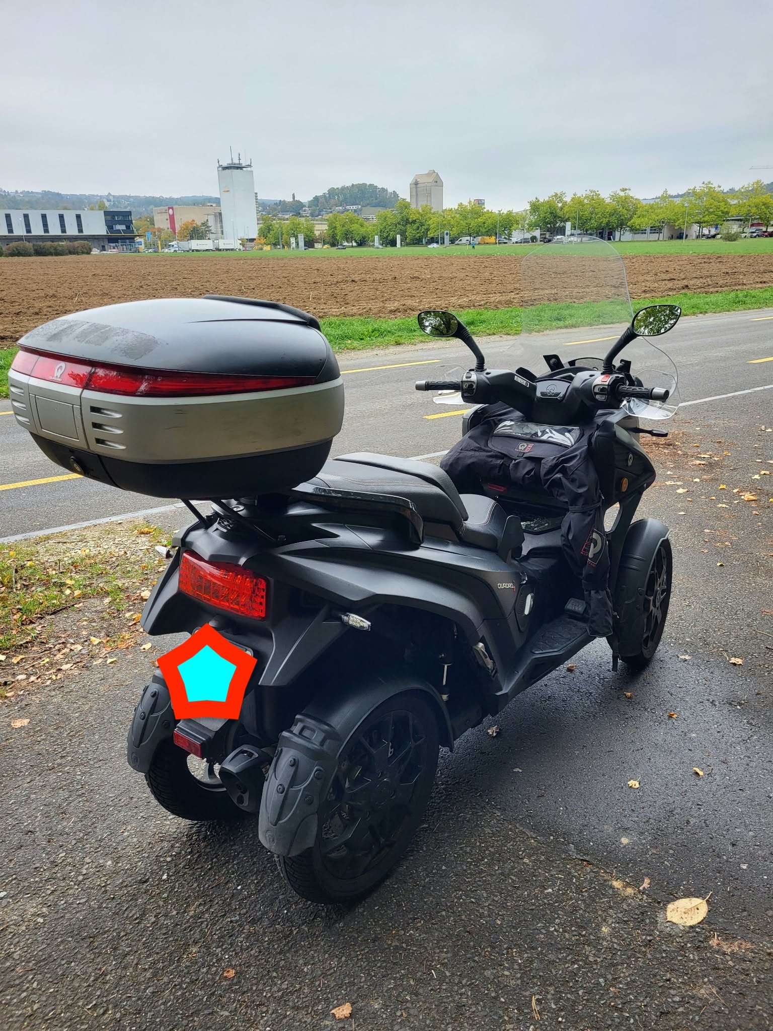 QUADRO 4-image-1