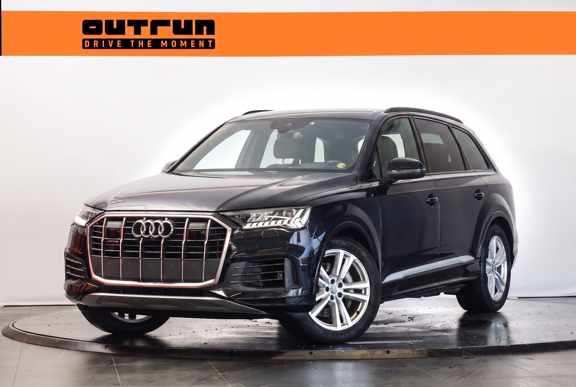 AUDI Q7 50 TDI quattro tiptronic • 7 places • S line • Matrix LED