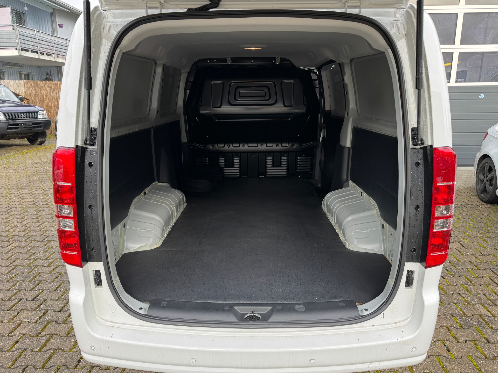 JAC M3ev-image-5