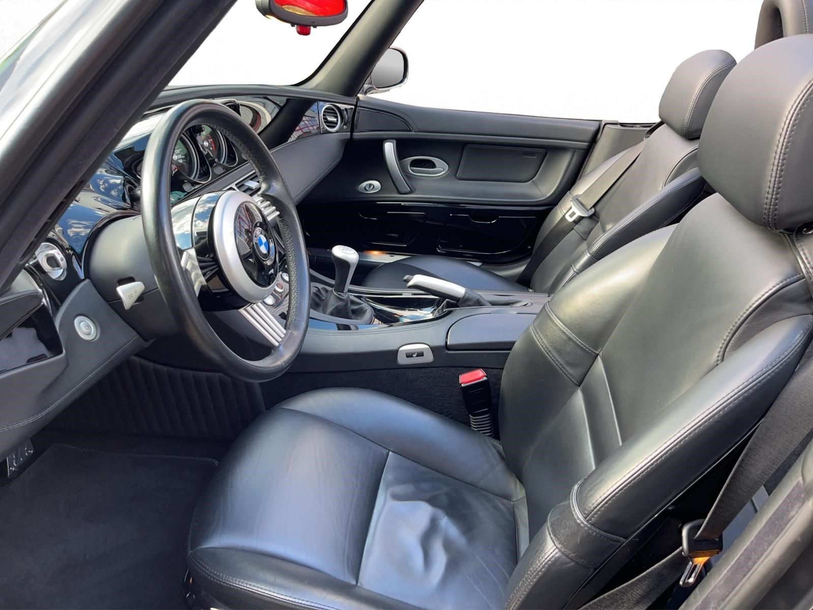 BMW Z8 5.0 V8 Roadster-image-9