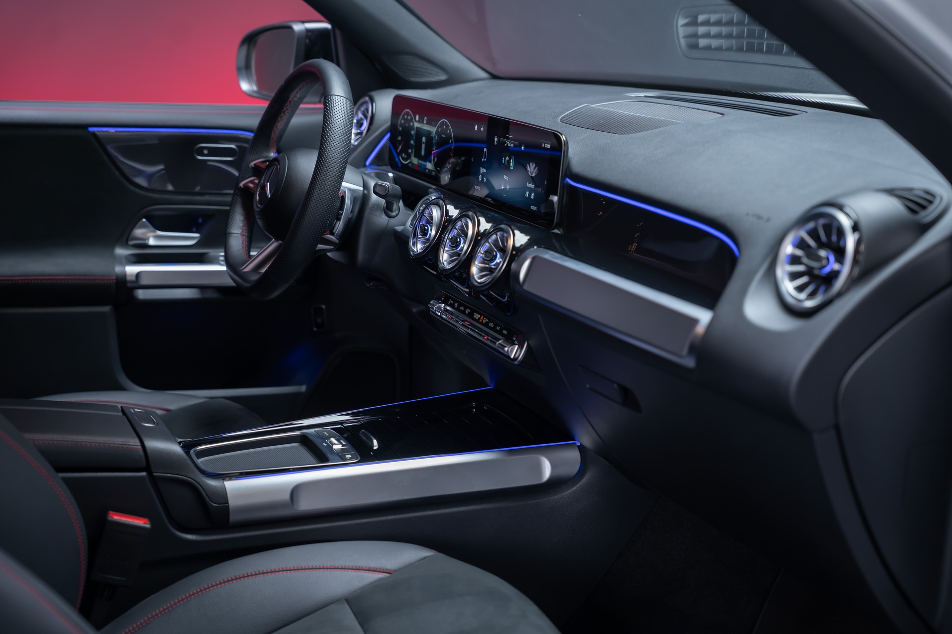 MERCEDES-BENZ GLB 250 AMG Line 4matic / Facelift / Rückfahrkamera / Ambientebeleuchtung-image-23