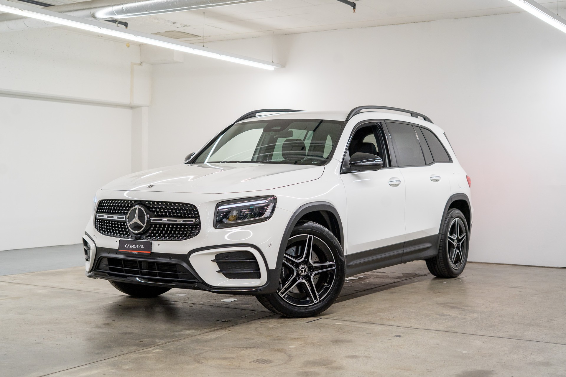 MERCEDES-BENZ GLB 250 AMG Line 4matic / Facelift / Rückfahrkamera / Ambientebeleuchtung