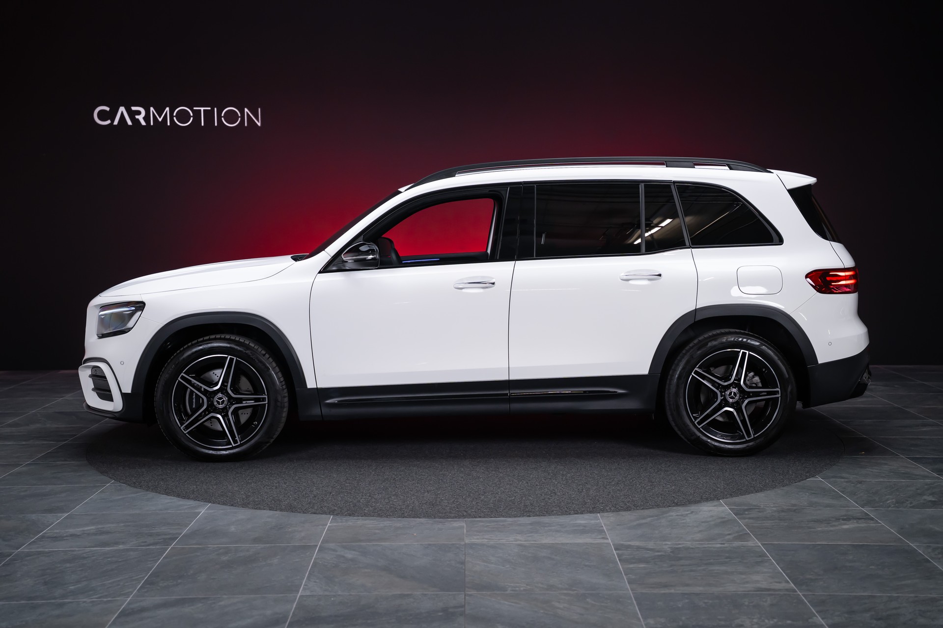 MERCEDES-BENZ GLB 250 AMG Line 4matic / Facelift / Rückfahrkamera / Ambientebeleuchtung-image-10