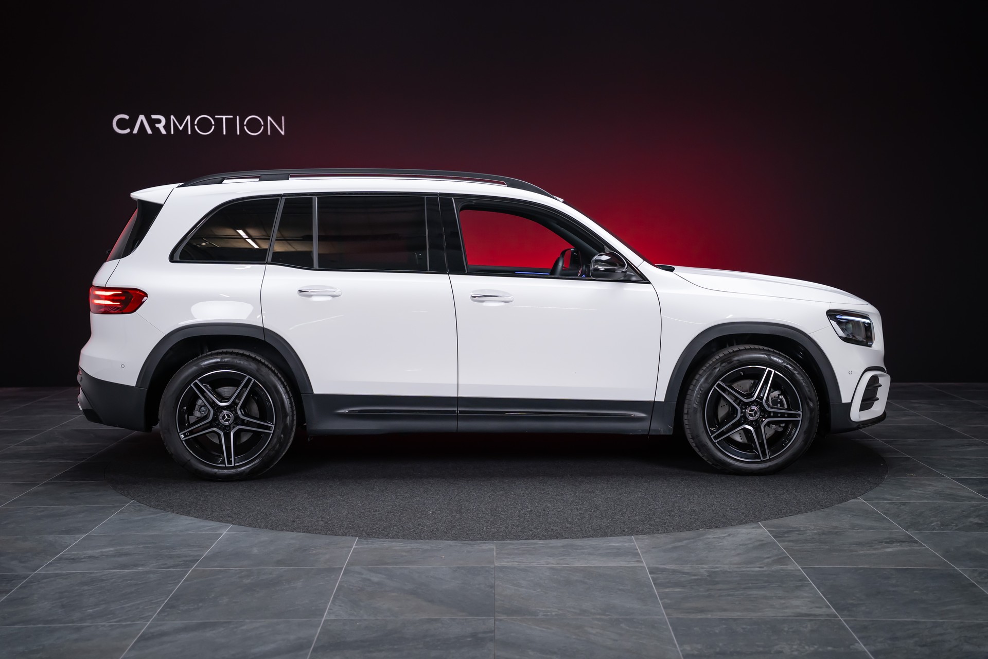 MERCEDES-BENZ GLB 250 AMG Line 4matic / Facelift / Rückfahrkamera / Ambientebeleuchtung-showroom-element-2