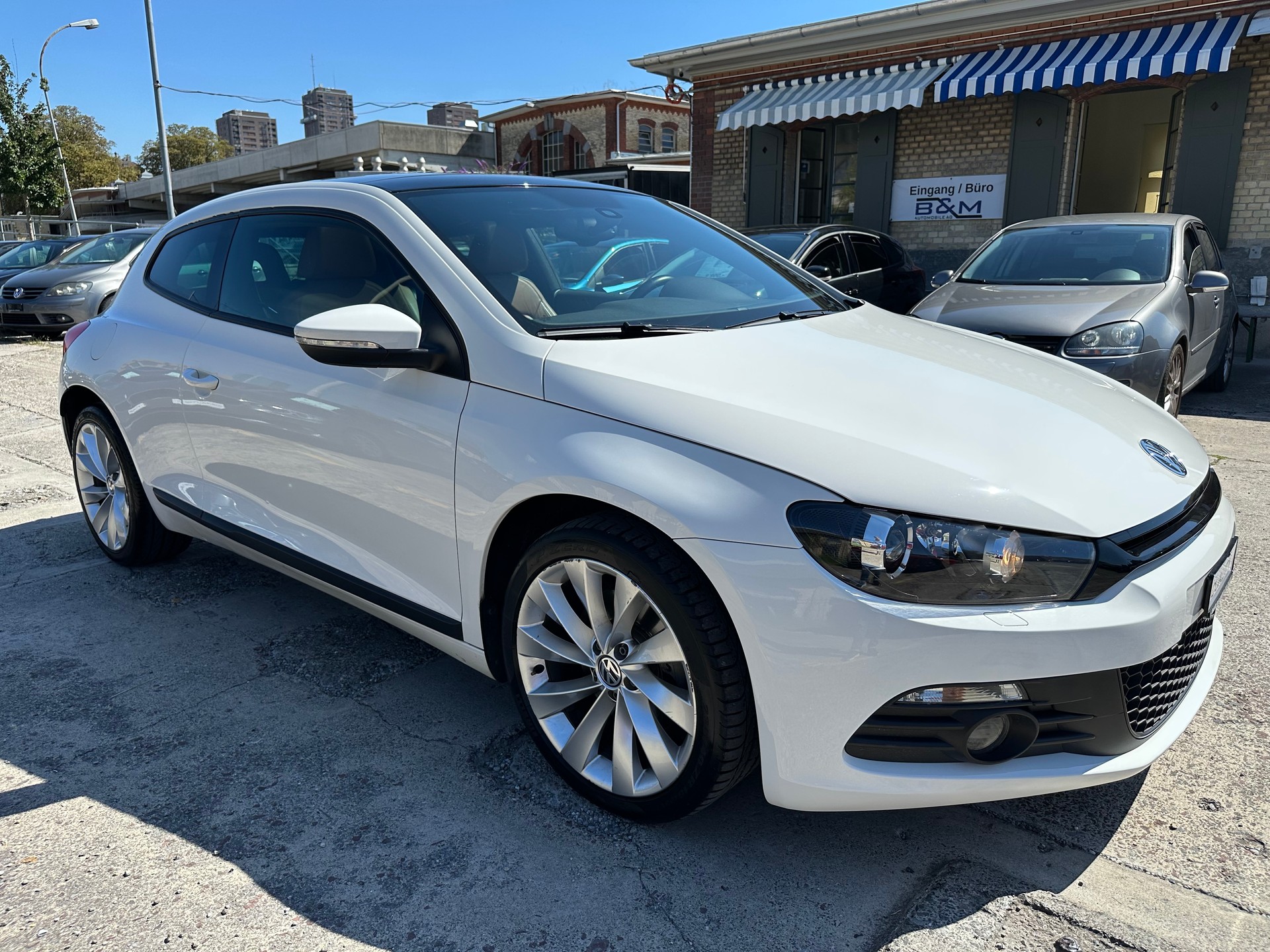 VW Scirocco 2.0 TSI DSG 200 PS-showroom-element-2