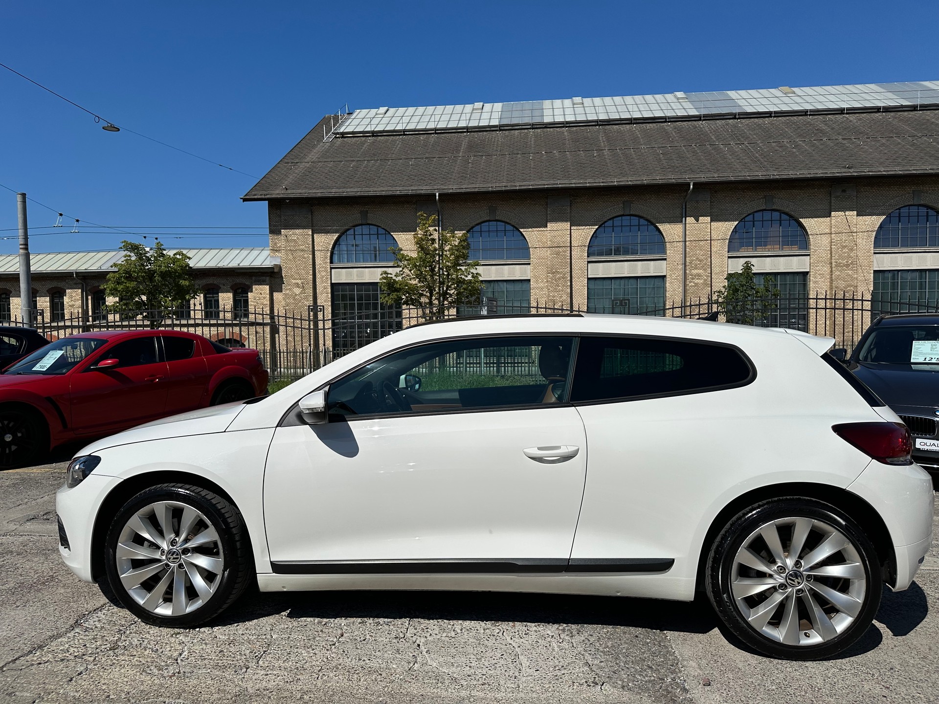VW Scirocco 2.0 TSI DSG 200 PS-showroom-element-3