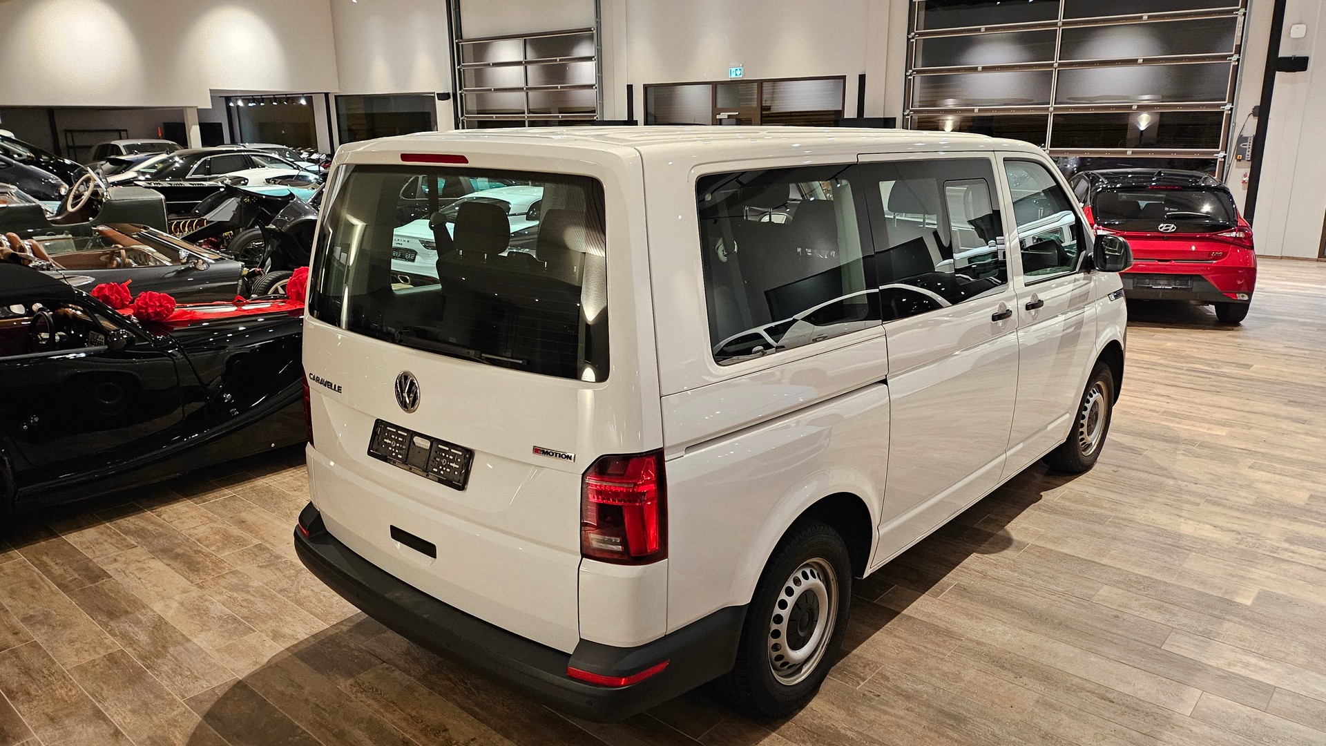 VW T6.1 Caravelle 2.0 TDI Trendline 4Motion LWBđ„ 4x4 8 PlĂ€tzer đ„Top Zustandđ„-image-9