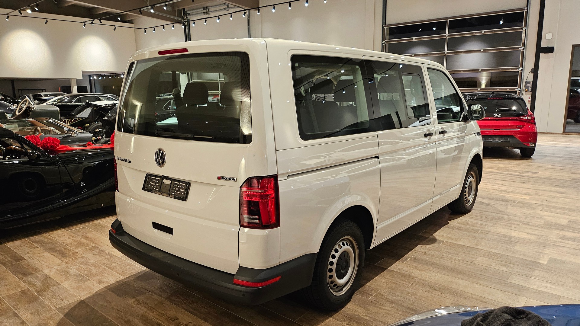 VW T6.1 Caravelle 2.0 TDI Trendline 4Motion LWBđ„ 4x4 8 PlĂ€tzer đ„Top Zustandđ„-image-8