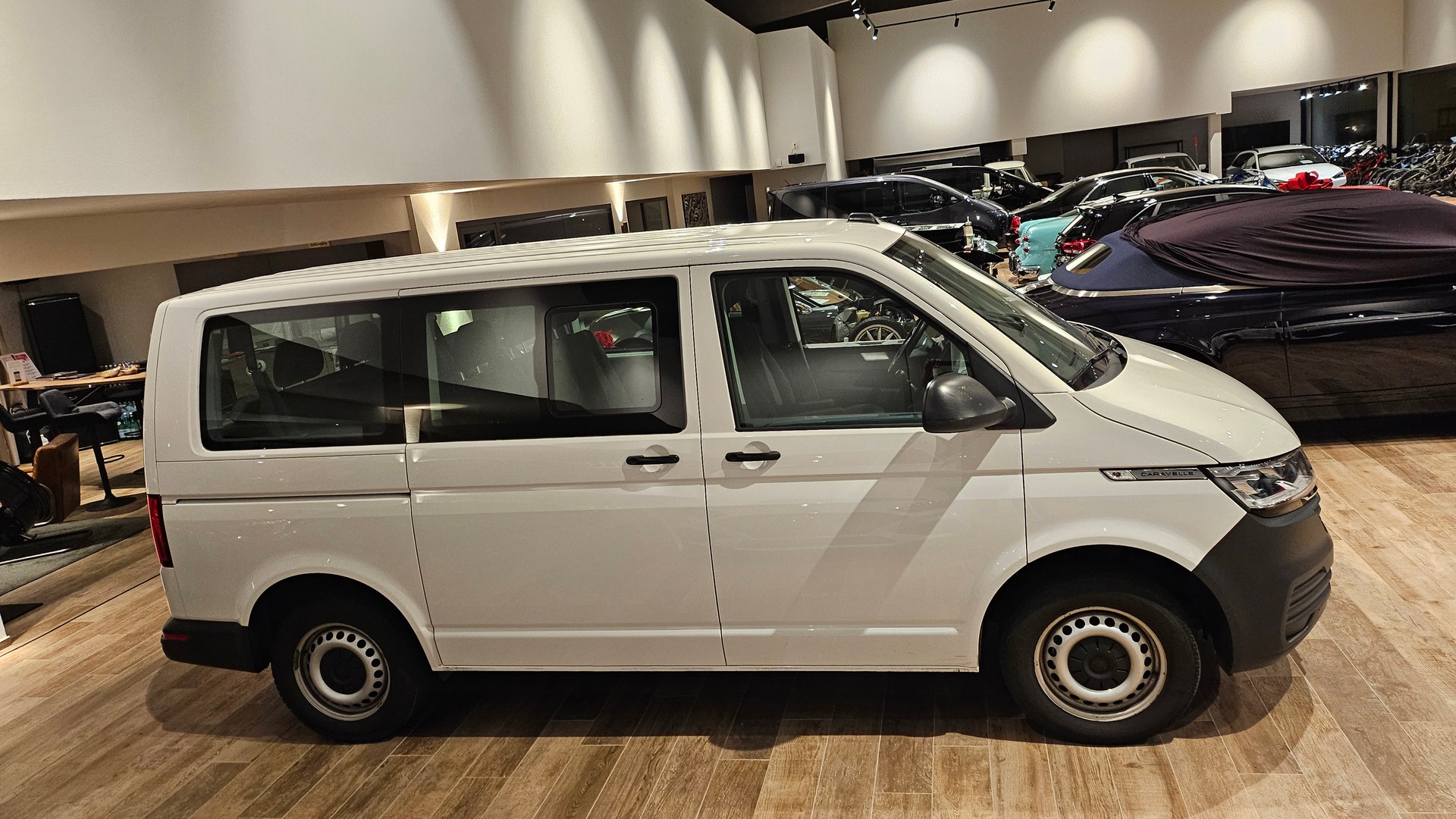 VW T6.1 Caravelle 2.0 TDI Trendline 4Motion LWBđ„ 4x4 8 PlĂ€tzer đ„Top Zustandđ„-image-7