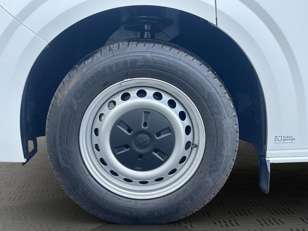 VW Transporter 2.0 TDI Automat-image-11