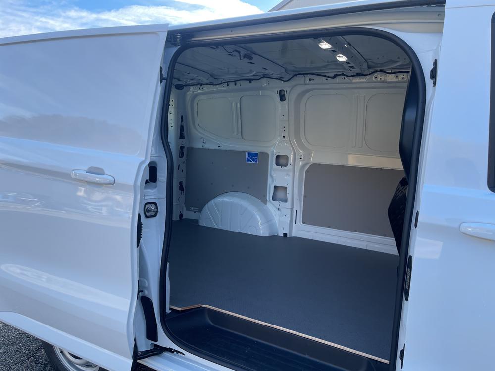VW Transporter 2.0 TDI Automat-image-7