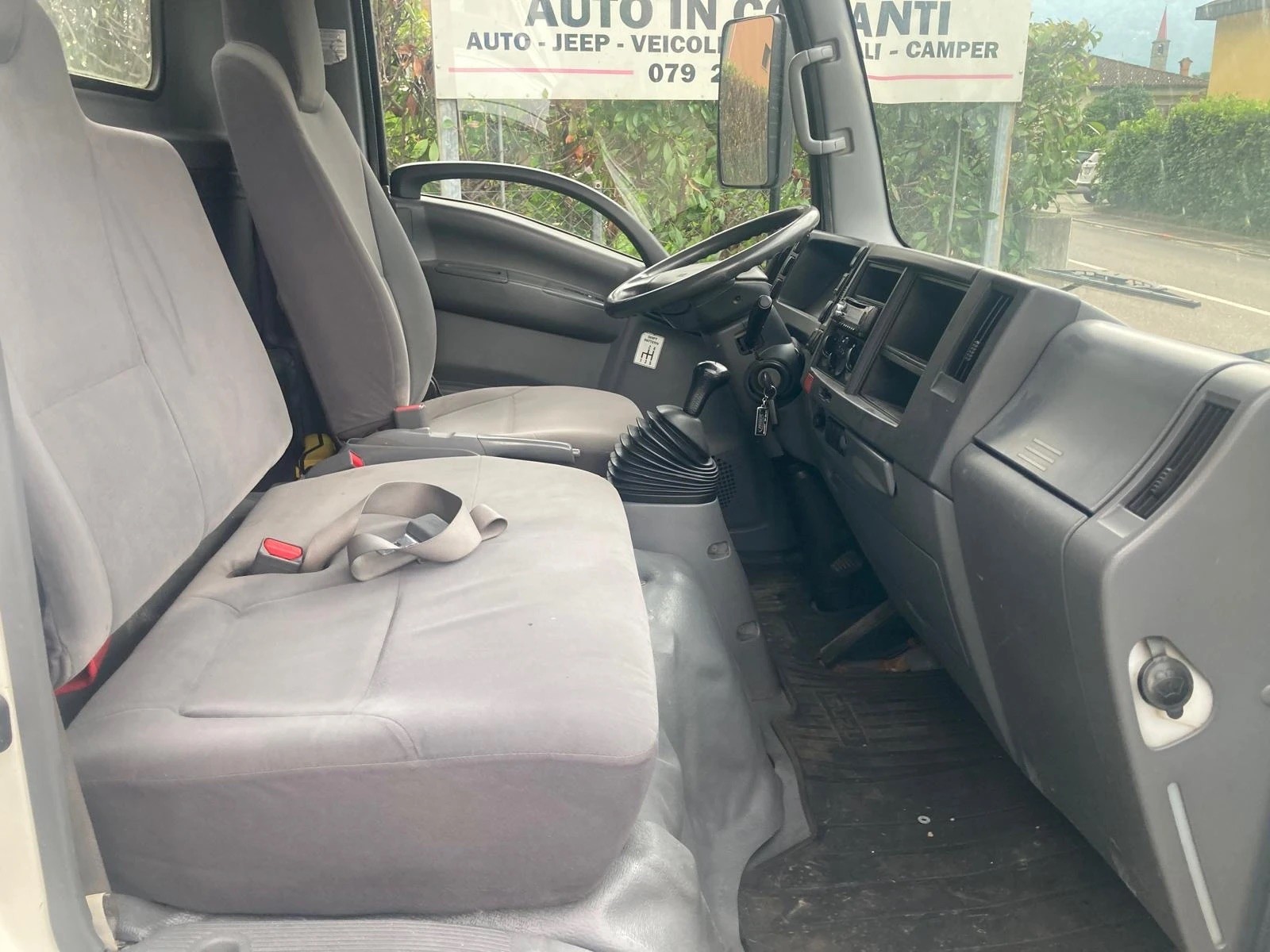 ISUZU NLR 85 - L 35 F Adaptor-image-11