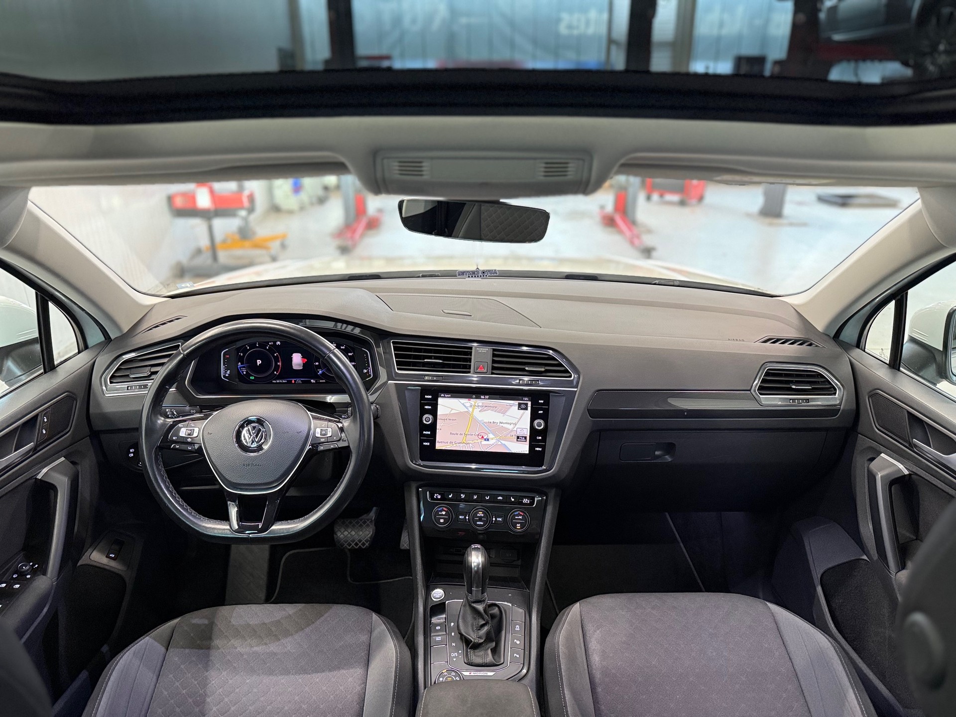 VW Tiguan 2.0TSI Comfortline 4Motion DSG-image-10