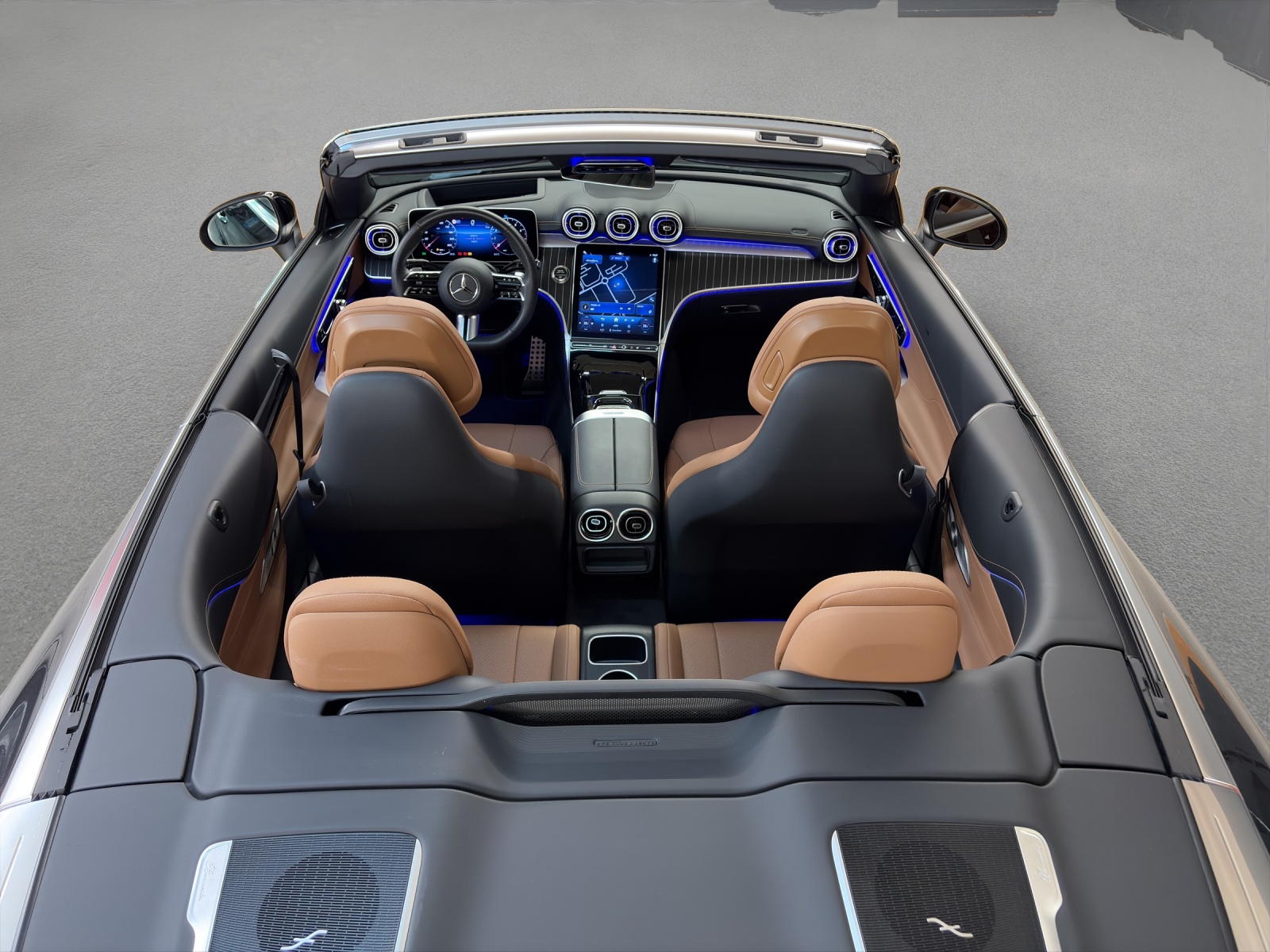 MERCEDES-BENZ CLE 200 4M - Cabrio - AMG / DISTRONIC / 360 Grad Kamera / Head-Up Display-image-12