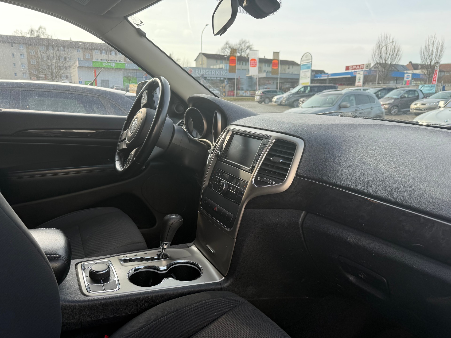 JEEP Grand Cherokee 3.0 CRD Laredo Automatic-image-11