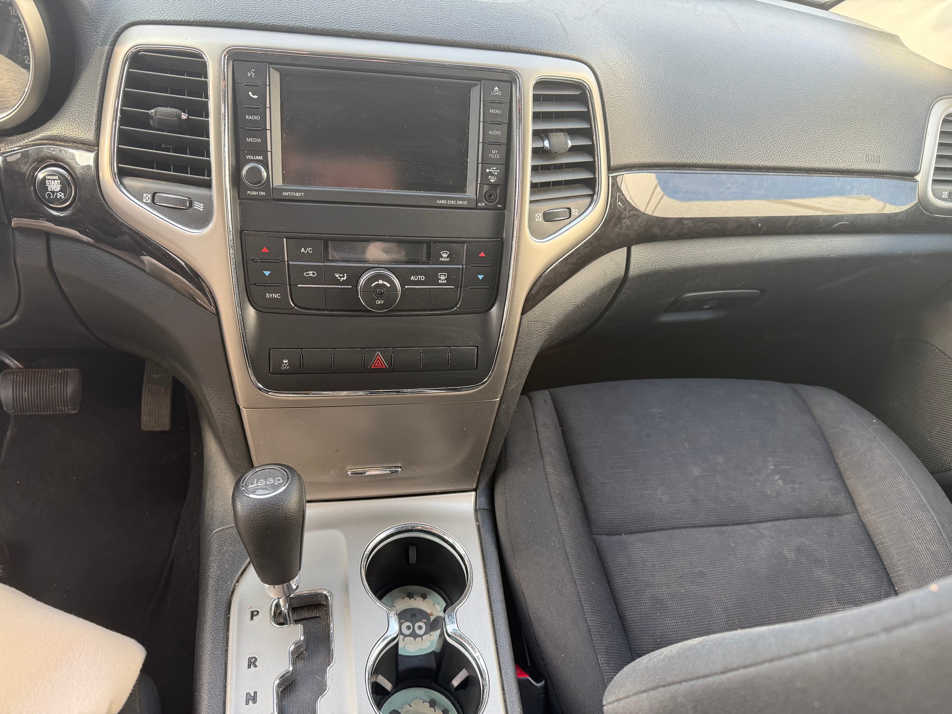 JEEP Grand Cherokee 3.0 CRD Laredo Automatic-image-6