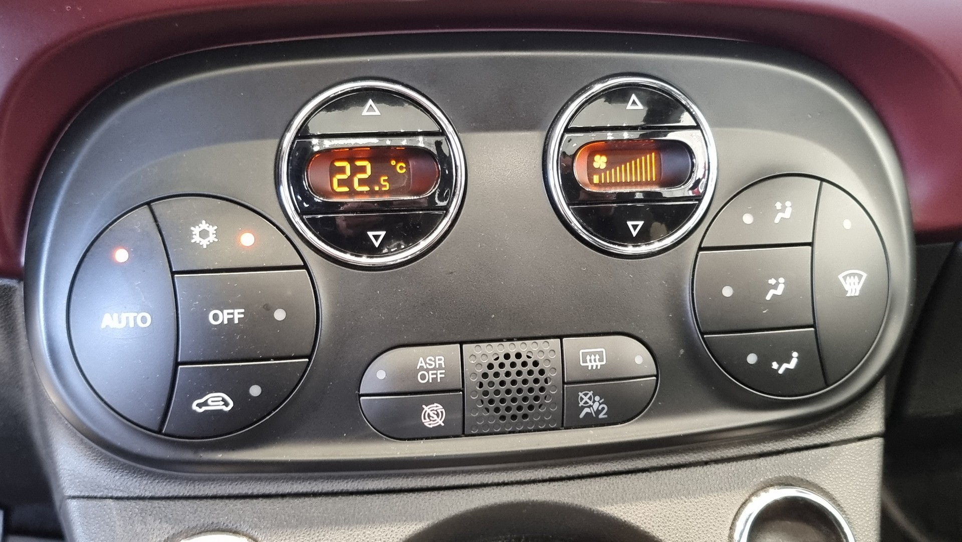 FIAT 500 1.0 Hybrid Star-image-12