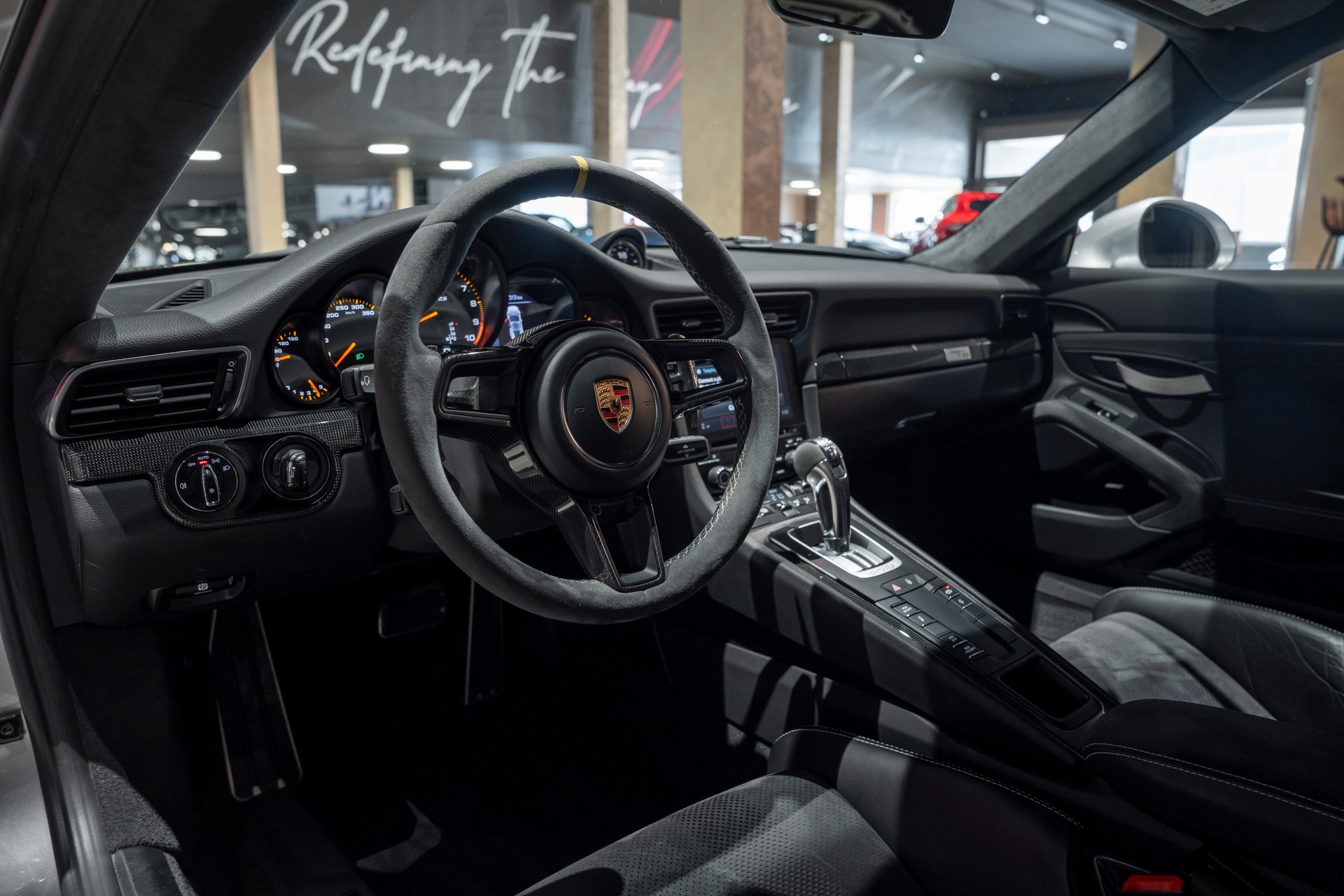 PORSCHE 911 GT3 RS PDK Weissach-image-9