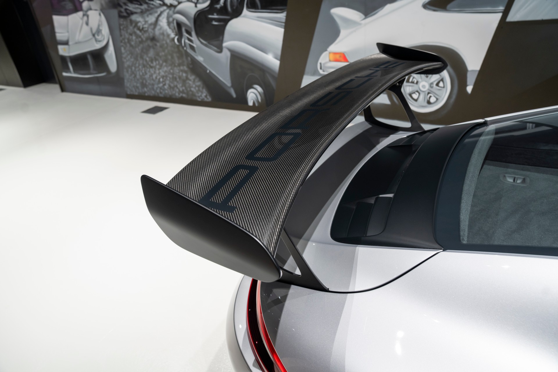 PORSCHE 911 GT3 RS PDK Weissach-image-8
