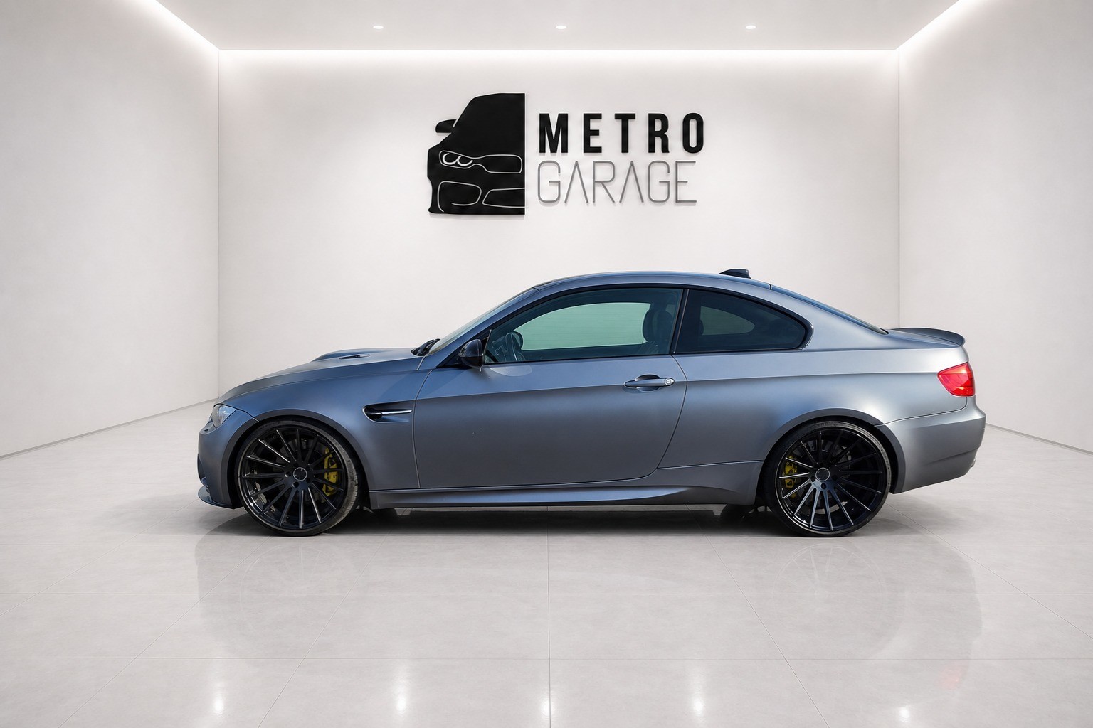 BMW M3 Coupé DSG-showroom-element-1