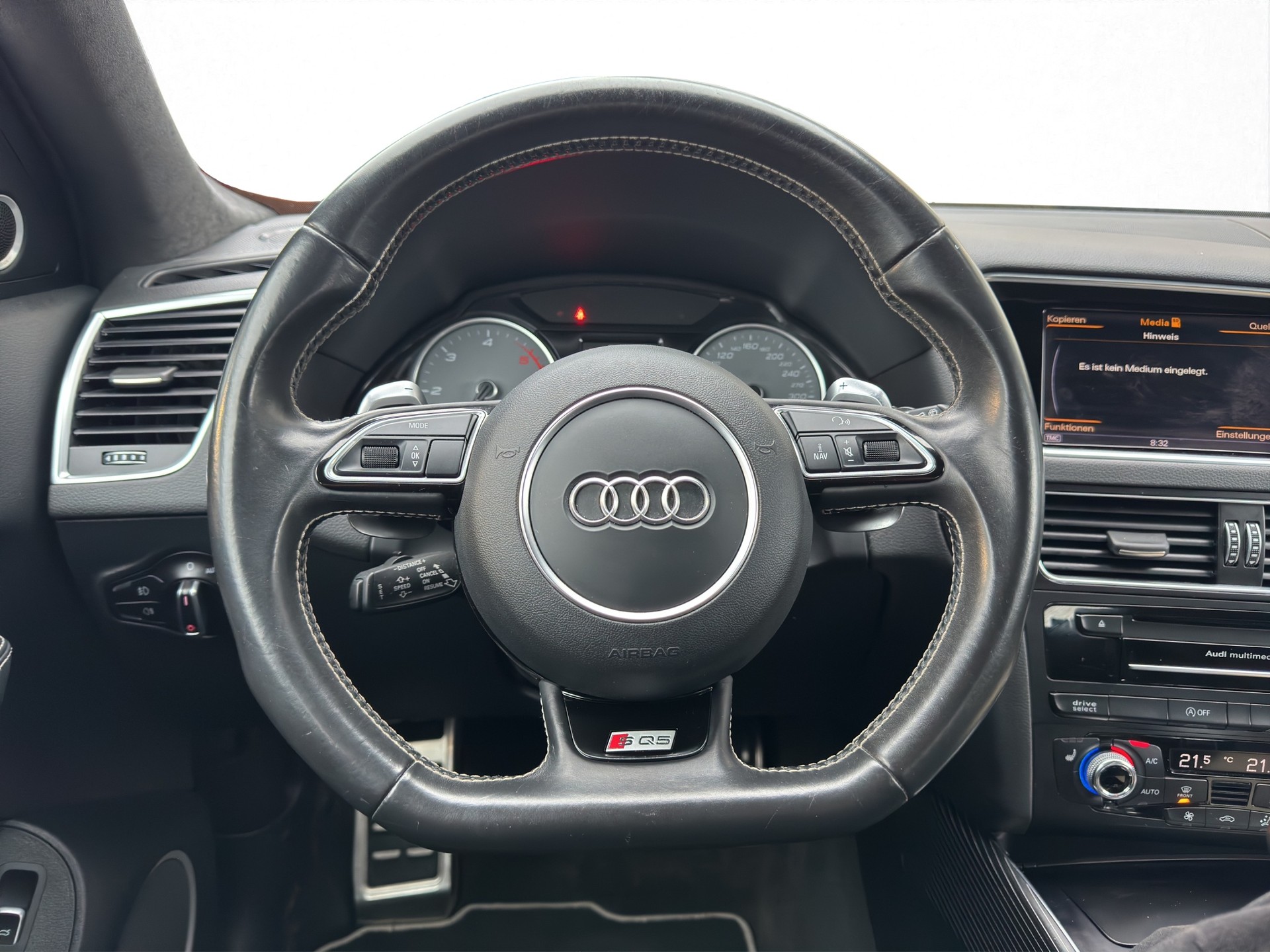 AUDI SQ5 3.0 TDI quattro tiptronic-image-9