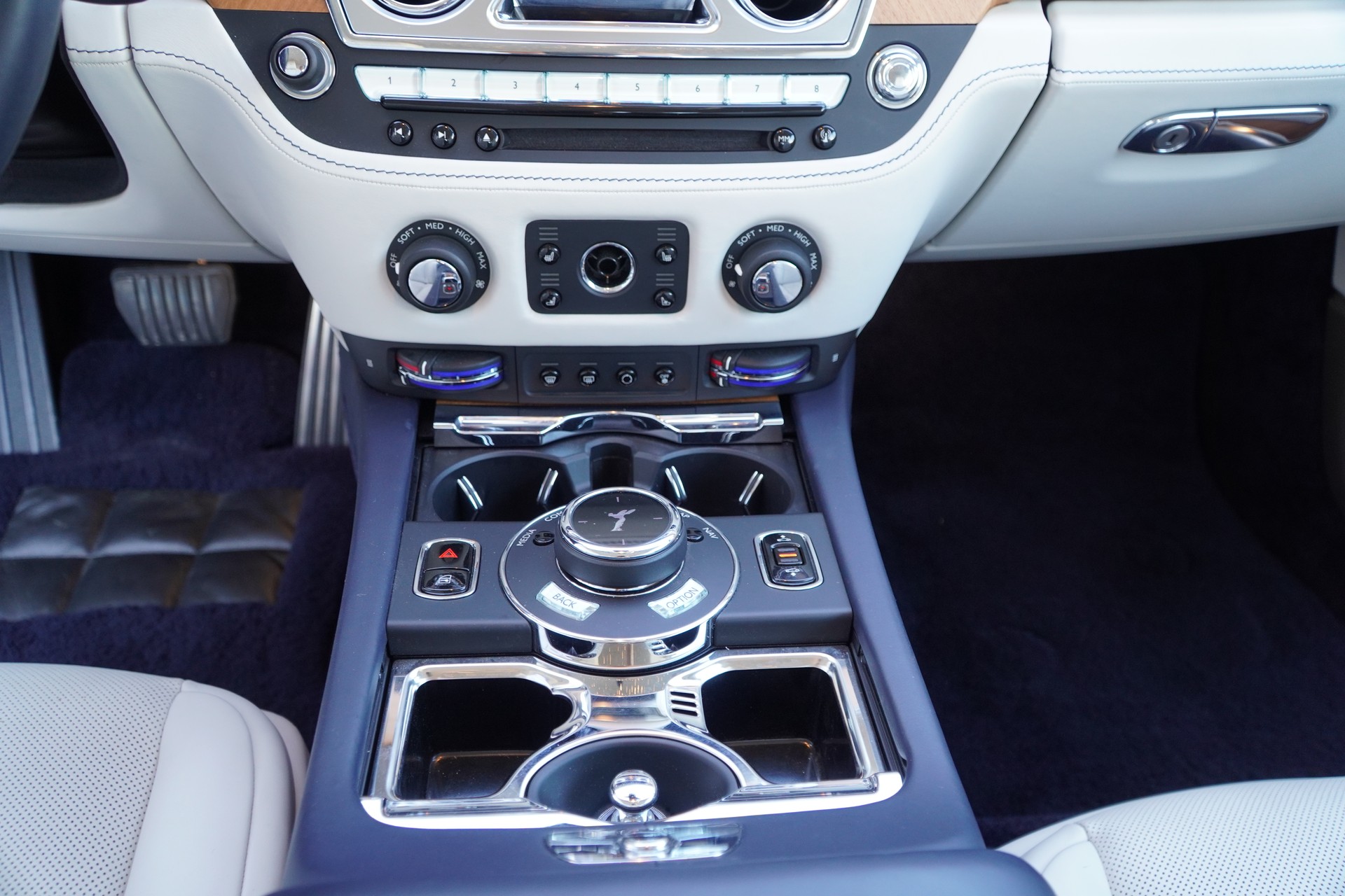 ROLLS-ROYCE WRAITH COUPE 6.6 V12-image-21