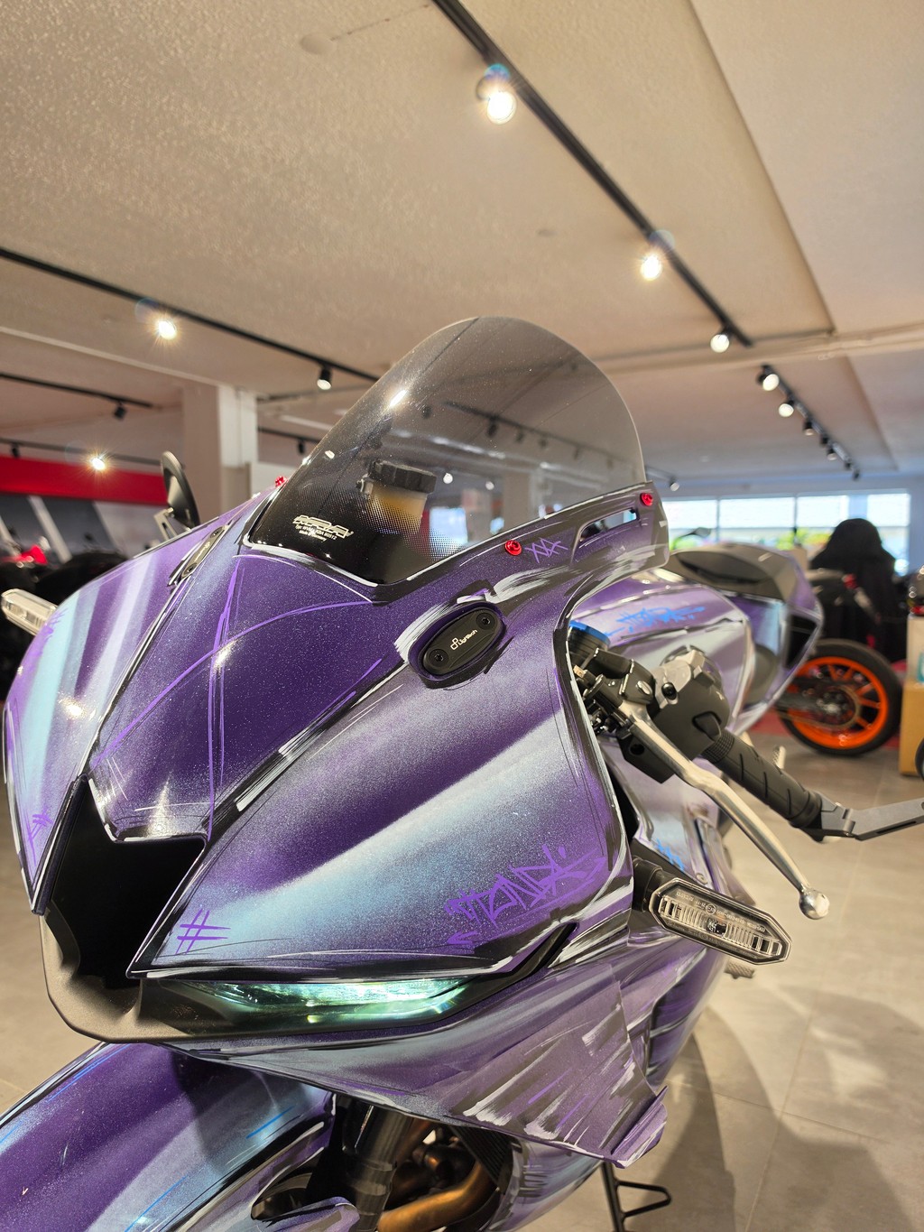HONDA 600 RR (auf Bestellung verfügbar, Umbau möglich)-image-12