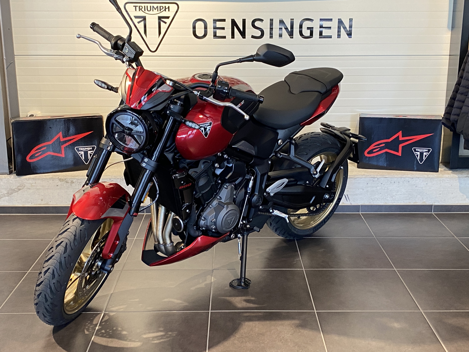 TRIUMPH Trident 800 (4.49 % Power Leasing - Gültig bis 30.06.2026)-image-1