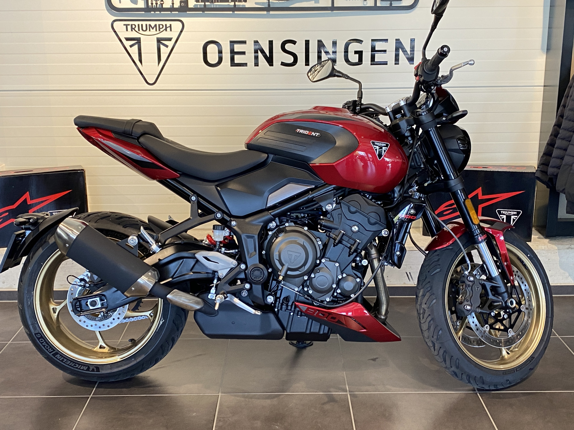TRIUMPH Trident 800 (4.49 % Power Leasing - Gültig bis 30.06.2026)-image-3