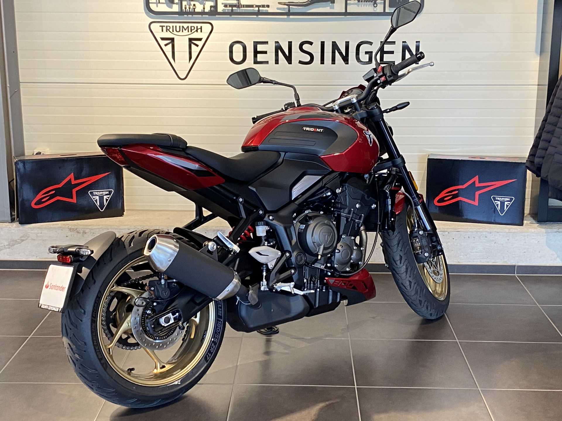 TRIUMPH Trident 800 (4.49 % Power Leasing - Gültig bis 30.06.2026)-image-4