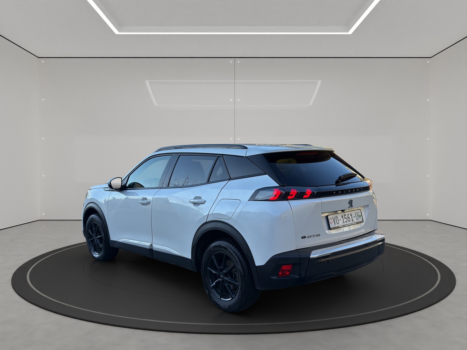 PEUGEOT 2008 e Allure Pack-image-6