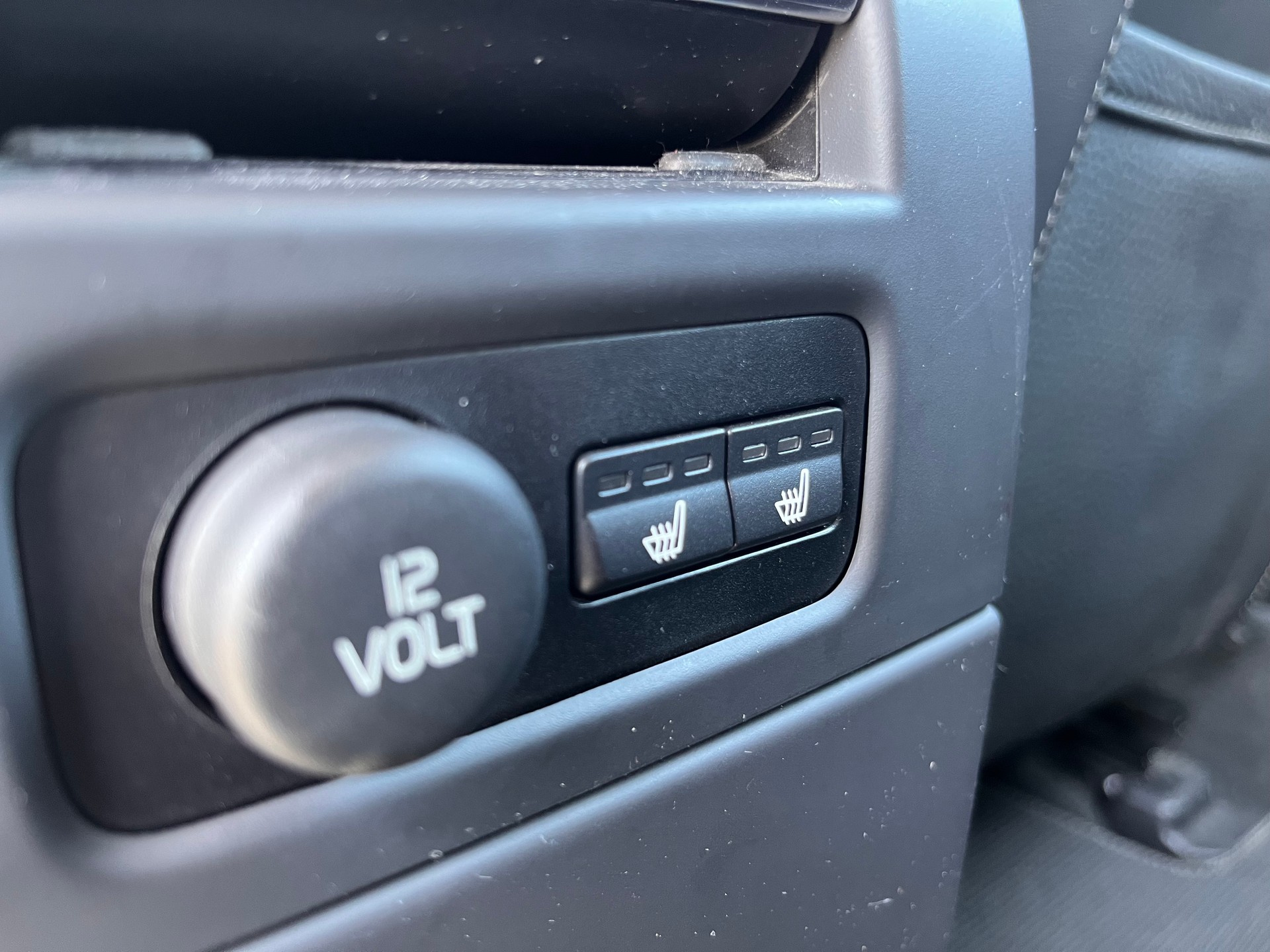 VOLVO V70 D4 Momentum Dynamic Edition Geartronic * FAMILY PACK - WINTER PROFESSIONAL PACK *-image-14