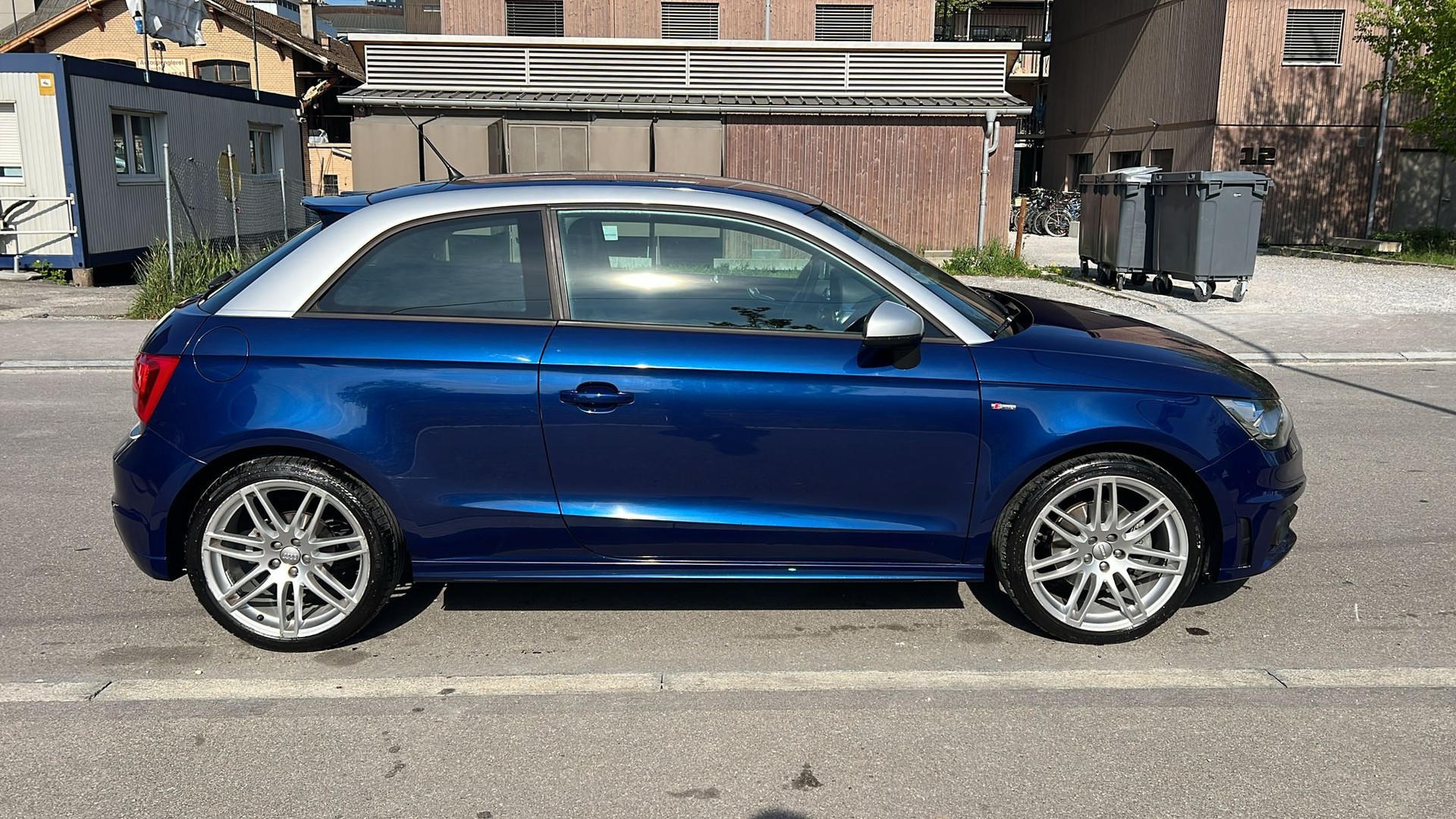 AUDI A1 Sport 1.4 TFSI Ambition S-tronic-image-4