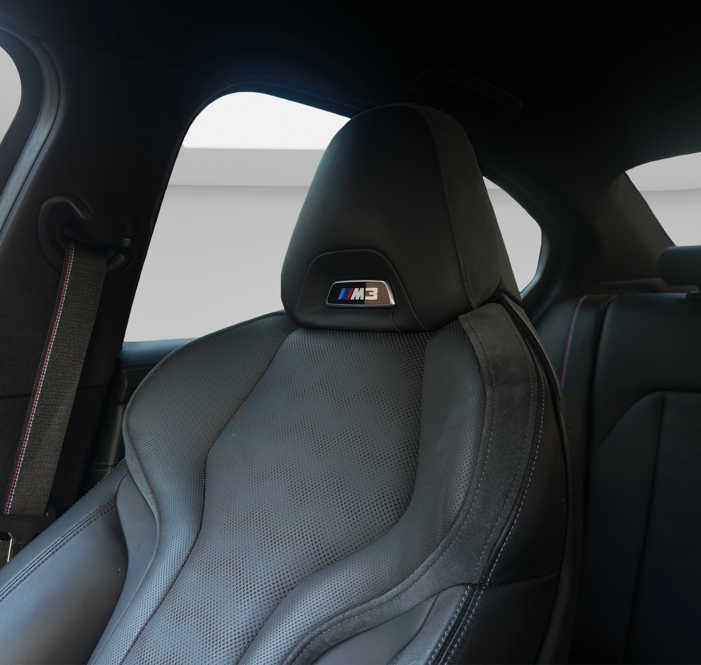 BMW M3 Competition-image-12