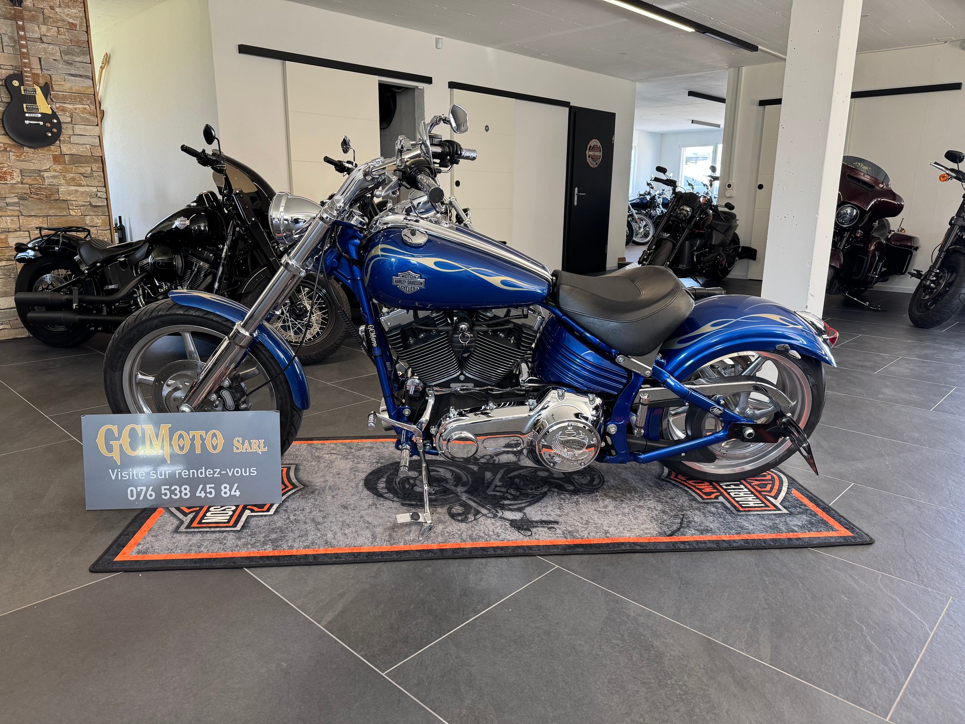 HARLEY-DAVIDSON FXCWC Rocker C ABS-image-6