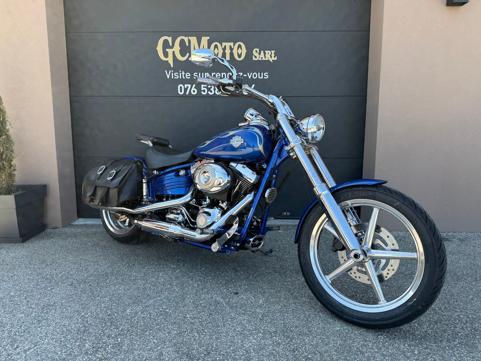 HARLEY-DAVIDSON FXCWC Rocker C ABS-image-1