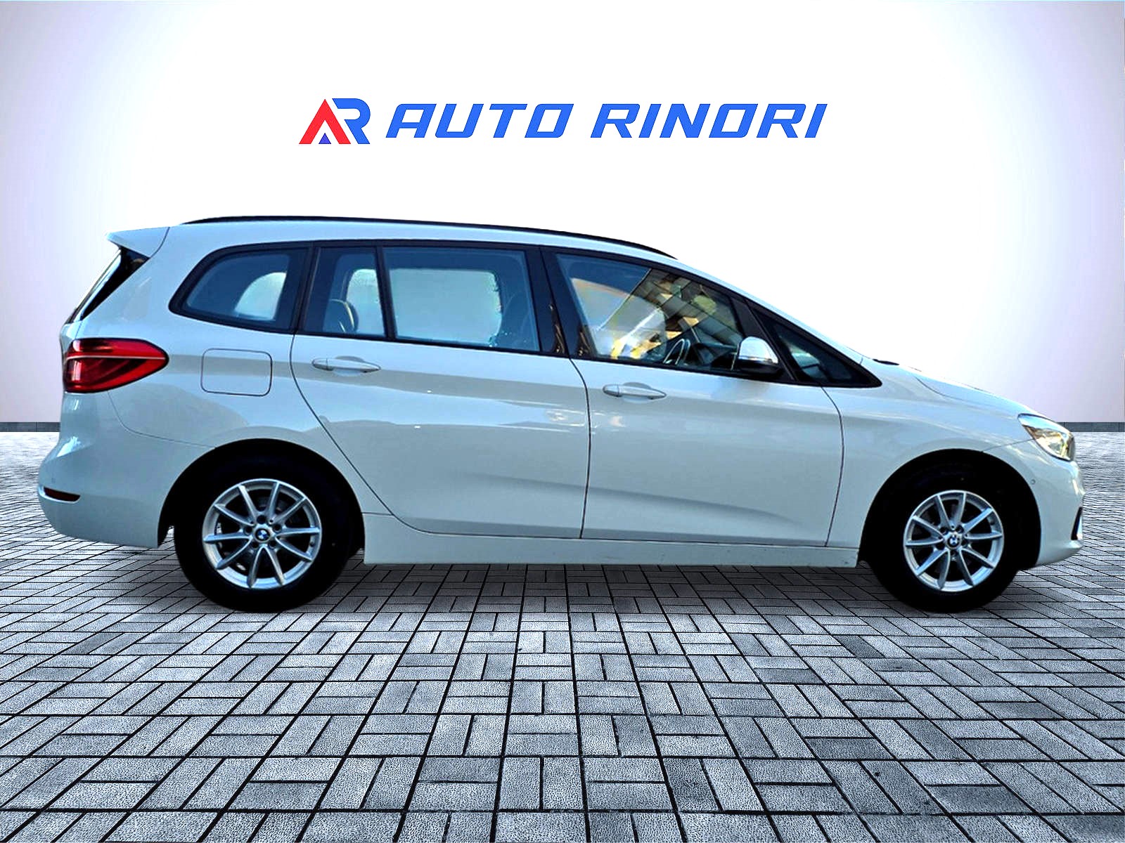 BMW 218d xDrive Gran Tourer Steptronic-showroom-element-3