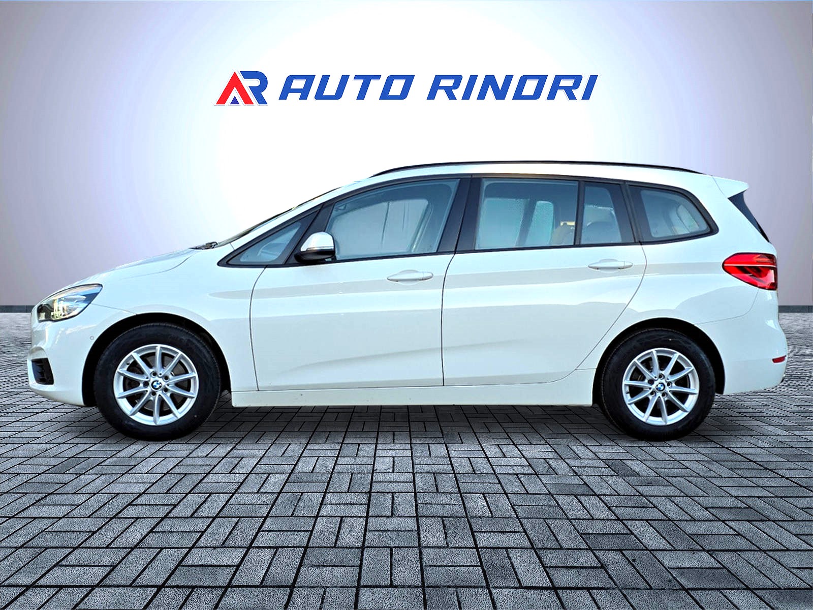 BMW 218d xDrive Gran Tourer Steptronic-showroom-element-2