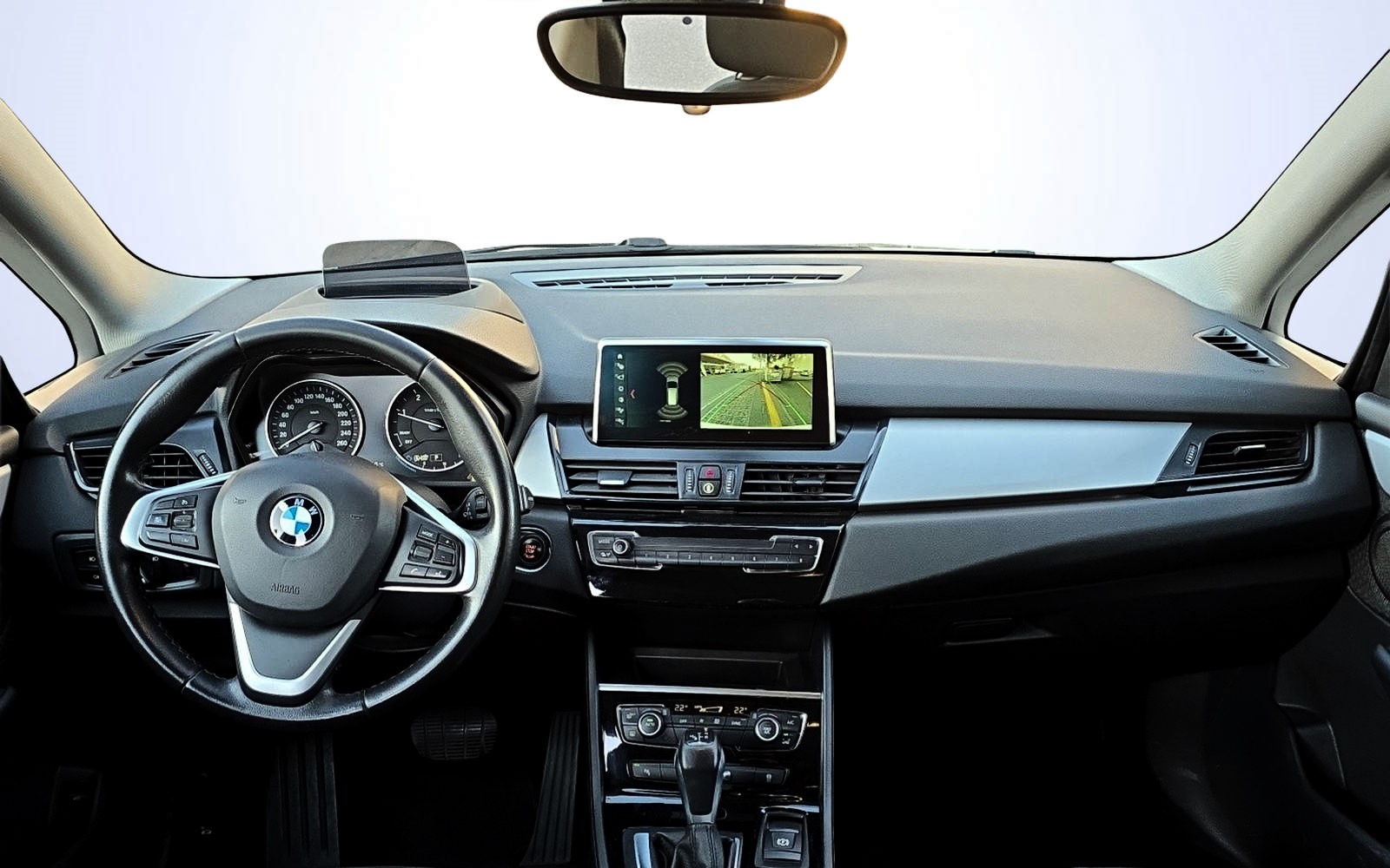 BMW 218d xDrive Gran Tourer Steptronic-image-10