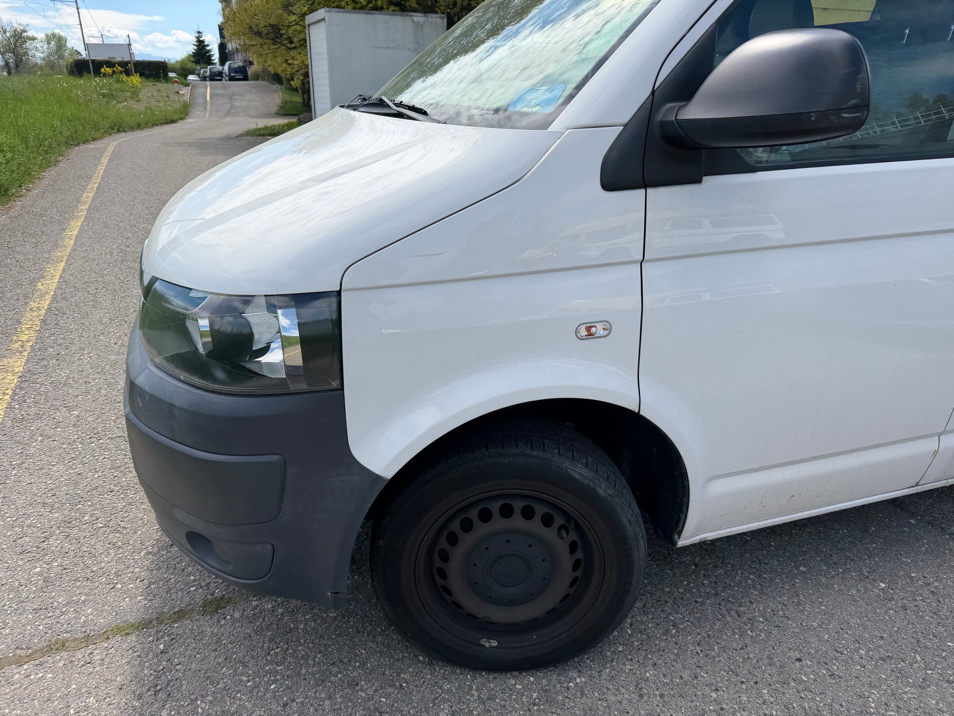 VW T5 2.0 TDI Entry-image-12