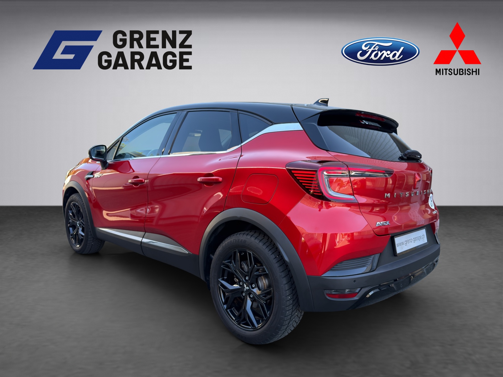 MITSUBISHI ASX 1.6 PHEV Instyle-showroom-element-2