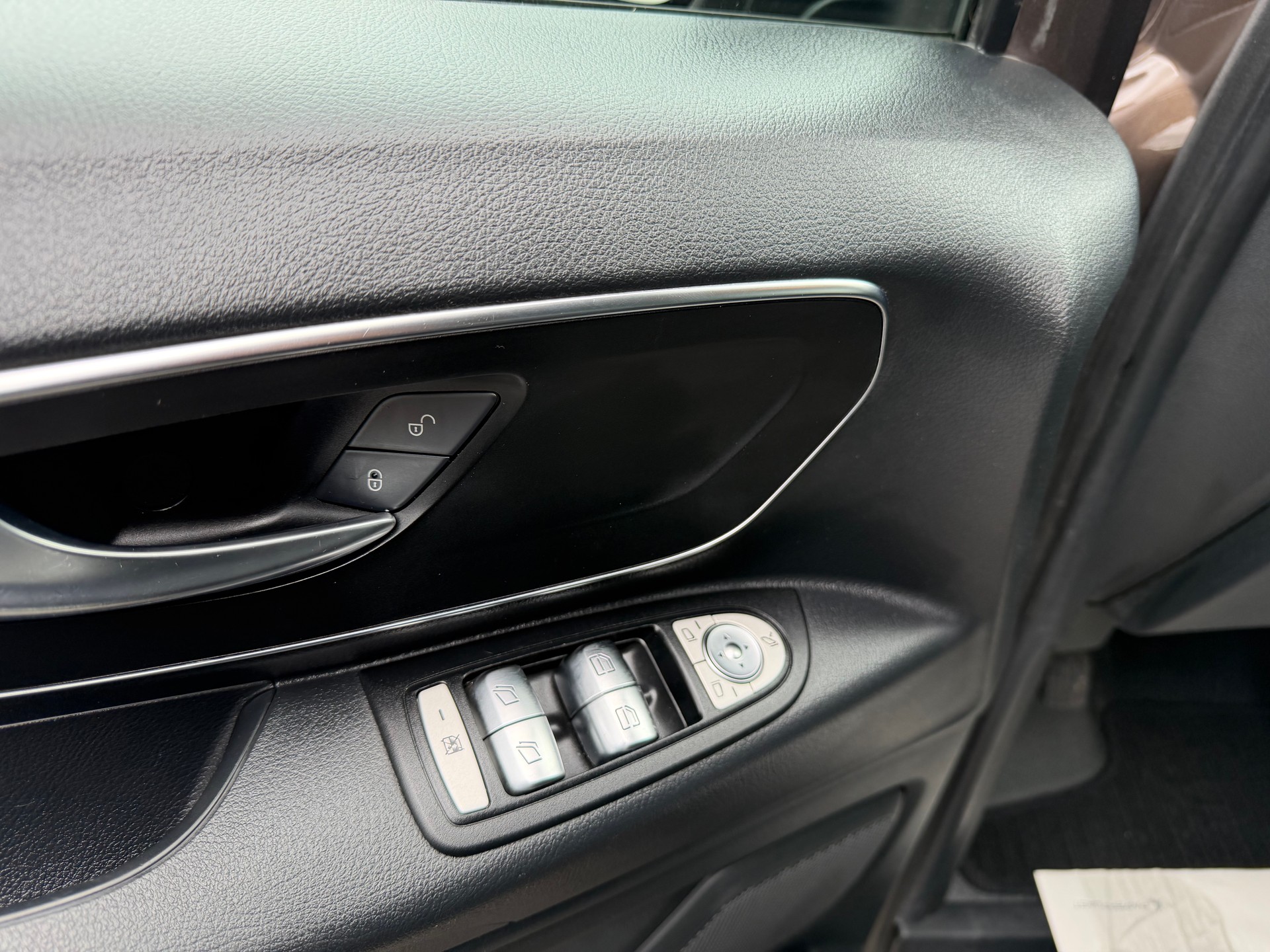 MERCEDES-BENZ Vito 116 BlueTec Tourer Pro L 4Matic 7G-Tronic-image-8