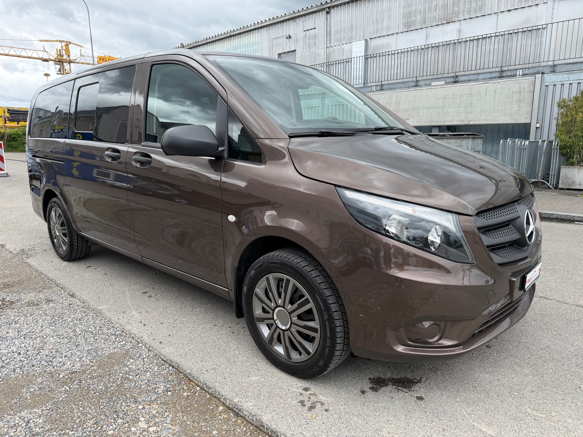 MERCEDES-BENZ Vito 116 BlueTec Tourer Pro L 4Matic 7G-Tronic-showroom-element-3
