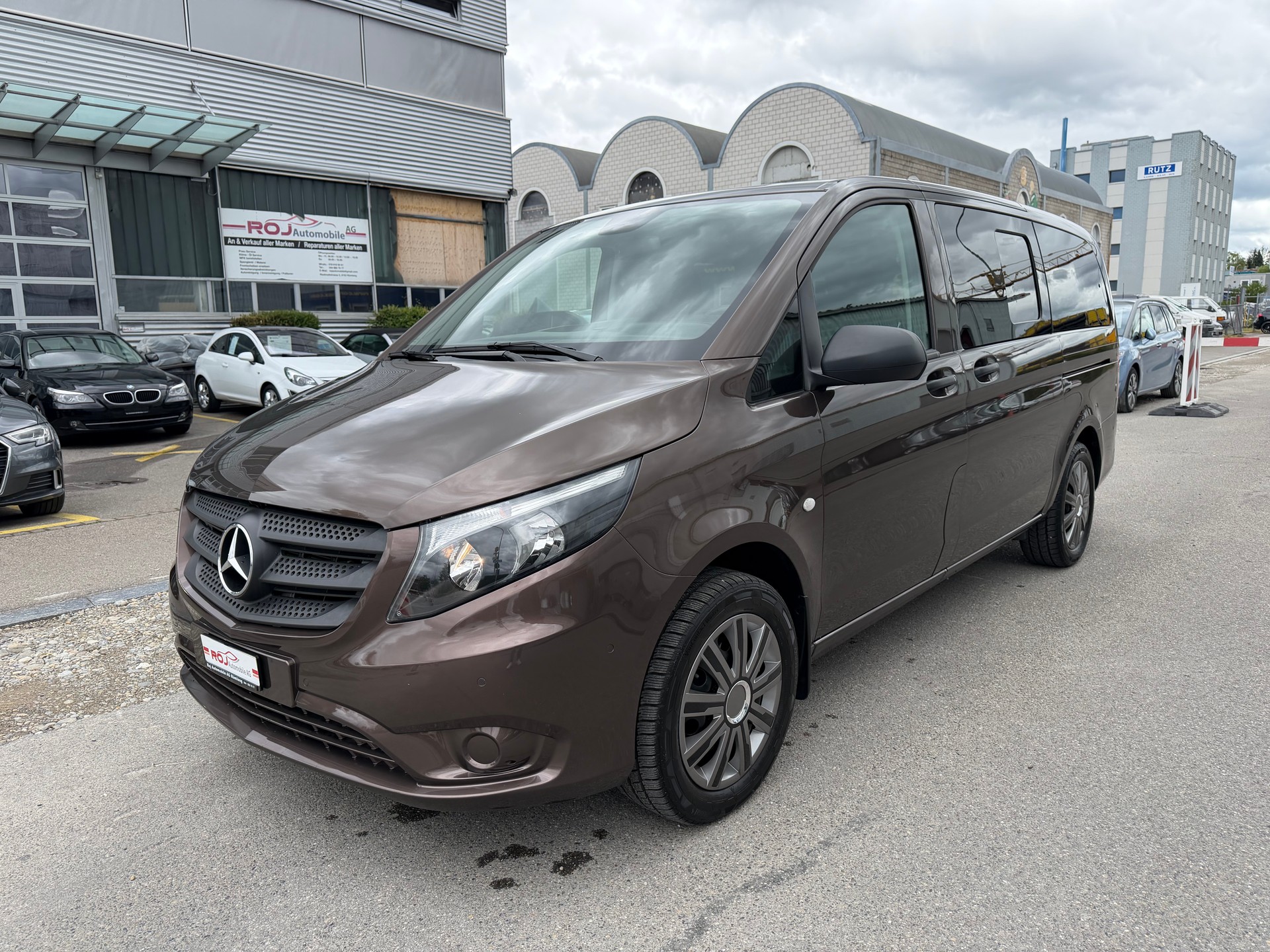 MERCEDES-BENZ Vito 116 BlueTec Tourer Pro L 4Matic 7G-Tronic-showroom-element-1