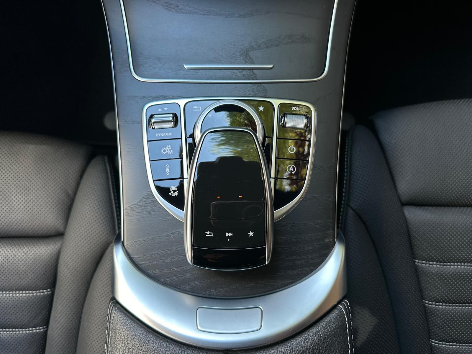 MERCEDES-BENZ C 43 AMG 4Matic 9G-Tronic-image-23