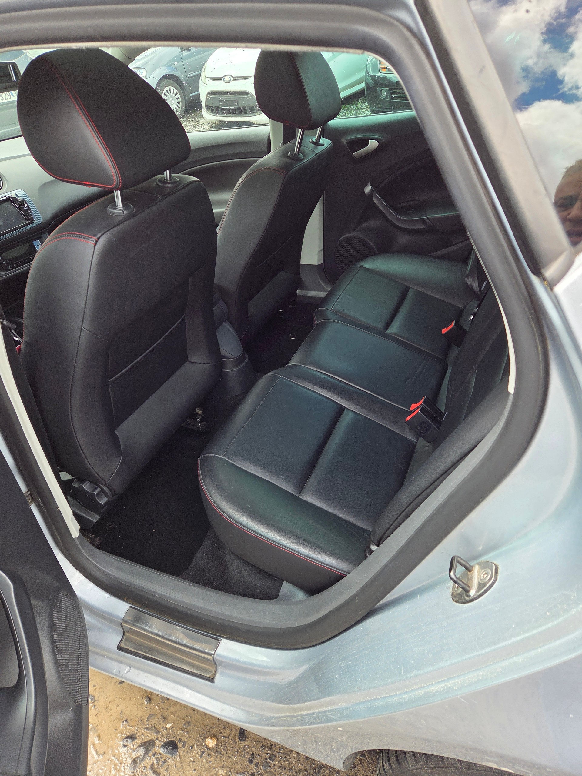 SEAT Ibiza 1.4 TSI FR-image-5