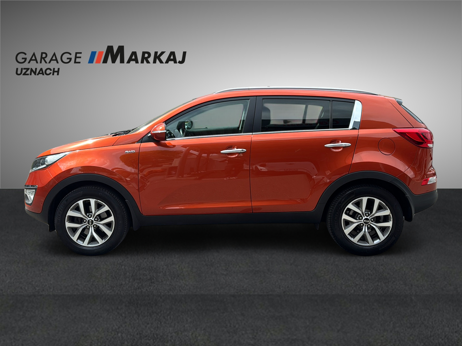 KIA Sportage 2.0 Style 4WD Automatic-image-5