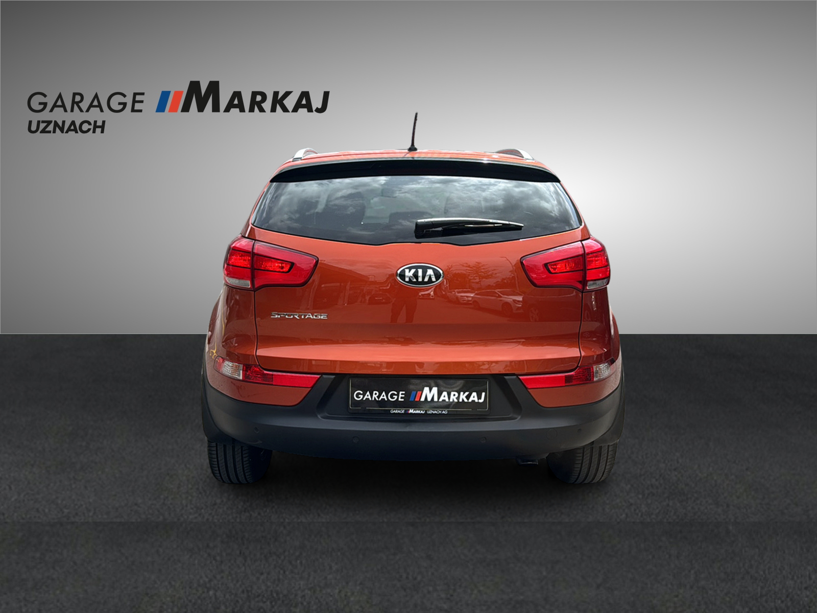 KIA Sportage 2.0 Style 4WD Automatic-image-7